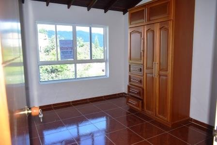 ARRIENDO APARTAMENTO VILLA LAURA 43451015