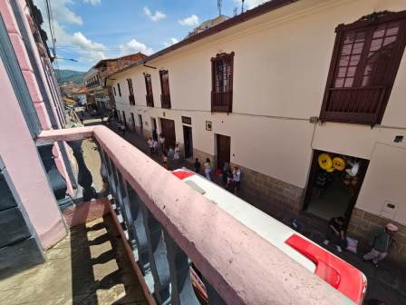 ARRIENDO LOCAL EN EL CENTRO #6 61134