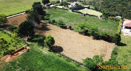 VENTA DE PARCELA VÍA AEROPUERTO