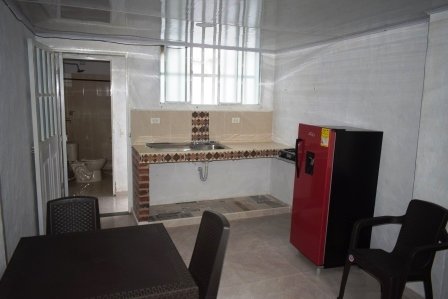 VENDO APARTAESTUDIO PRIMER PISO APTS91255