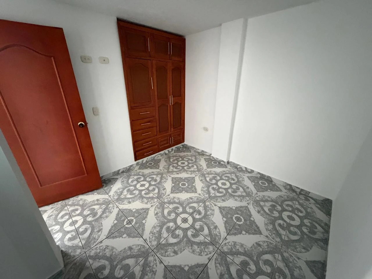 SE ARRIENDA CASA EN VILLA ALCALA 17561306