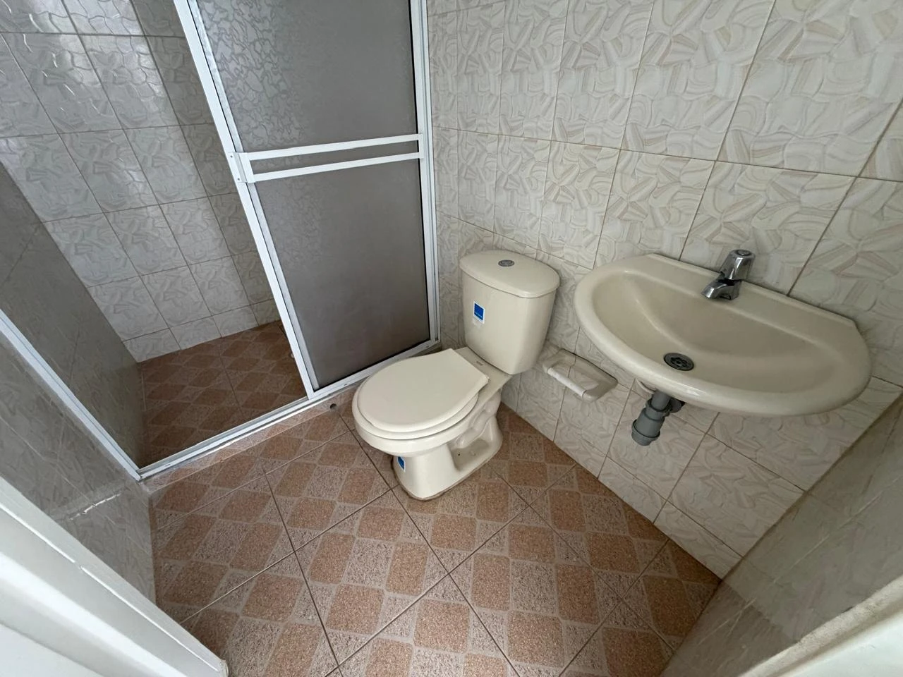 SE ARRIENDA CASA EN VILLA ALCALA 17561306