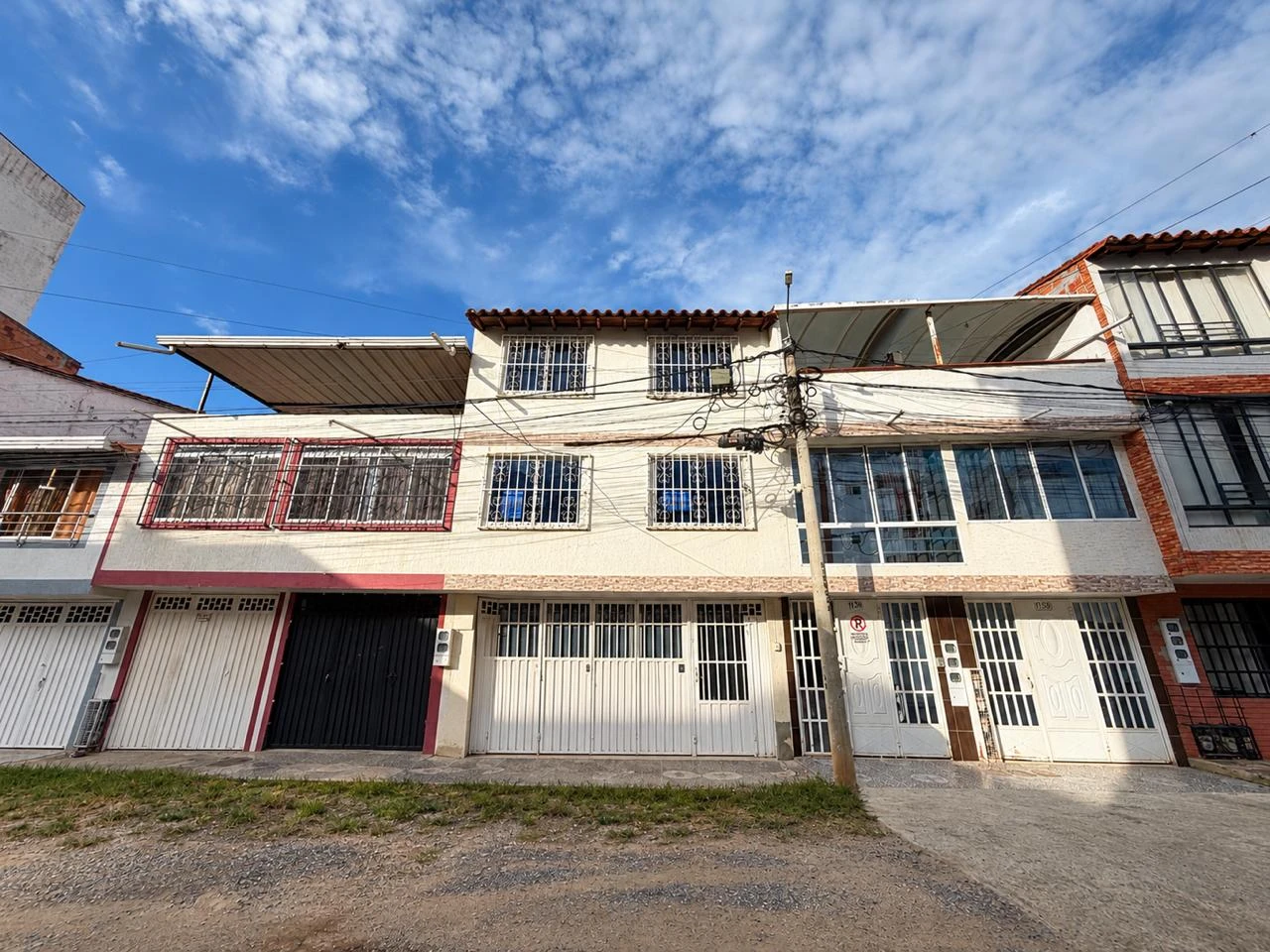 SE ARRIENDA CASA EN VILLA ALCALA 17561306