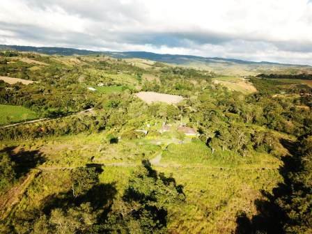 PARCELA CERCANA VÍA PAVIMENTADA  PC441322