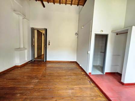 ARRIENDO OFICINA #7 ESQUINA DEL AGUILA SEGUNDO PISO 71406