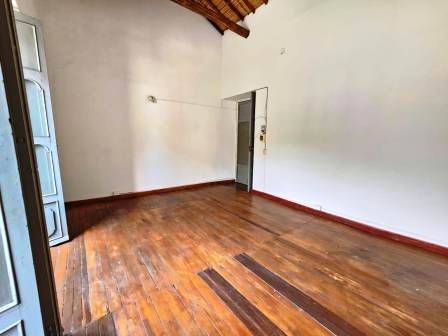 ARRIENDO OFICINA #9 ESQUINA DEL AGUILA SEGUNDO PISO 91408