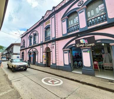 ARRIENDO OFICINA #10 ESQUINA DEL AGUILA SEGUNDO PISO 101409