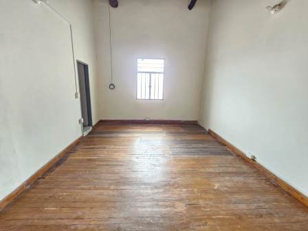 ARRIENDO OFICINA #11 ESQUINA DEL AGUILA SEGUNDO PISO 111410