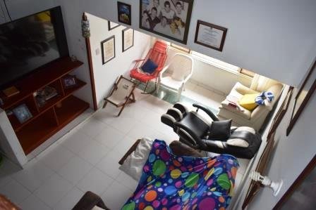 VENDO CASA EN VILLA OLIMPICA CON LOCAL COMERCIAL  CS71419