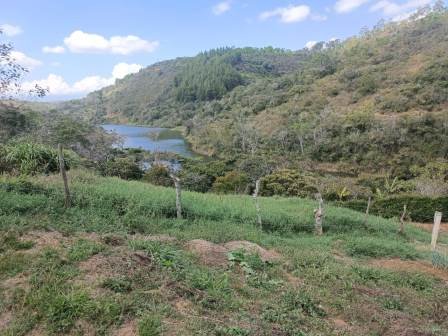 VENDO FINCA EN CURITI FCU21474