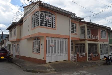 ARRIENDO CASA LOS ALPES 17301596