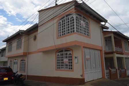 ARRIENDO CASA LOS ALPES 17301596