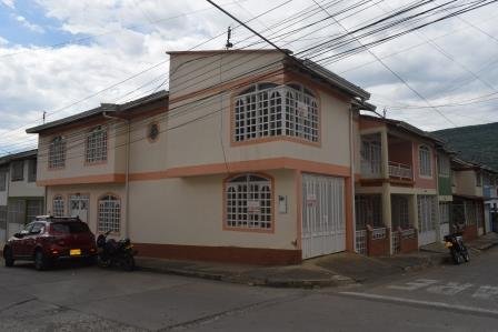 ARRIENDO CASA LOS ALPES 17301596