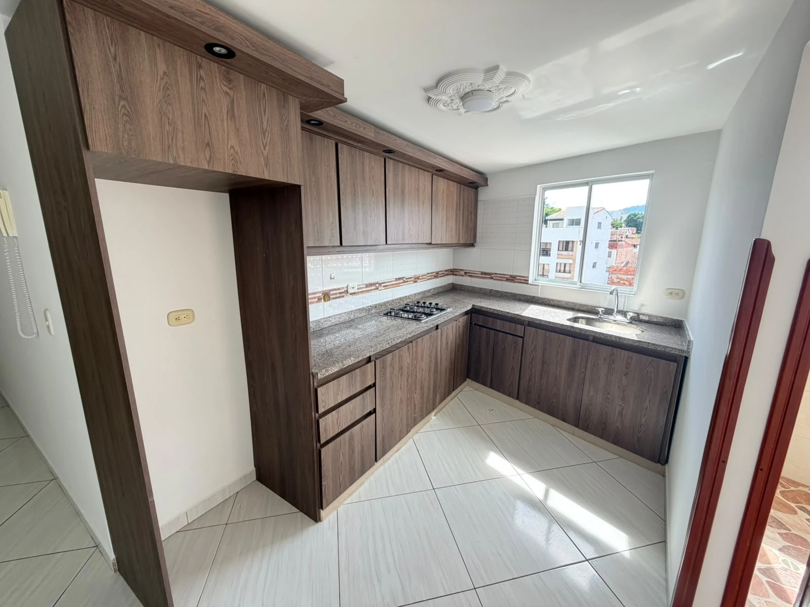 ARRIENDO APARTAMENTO EXELENTE VISTA 14361640