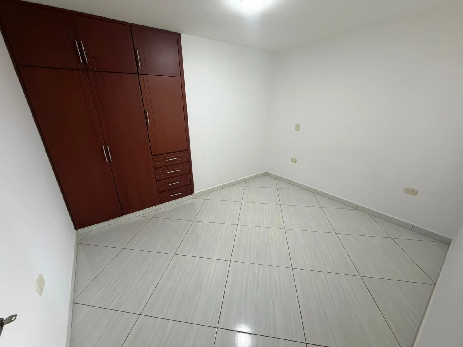 ARRIENDO APARTAMENTO EXELENTE VISTA 14361640