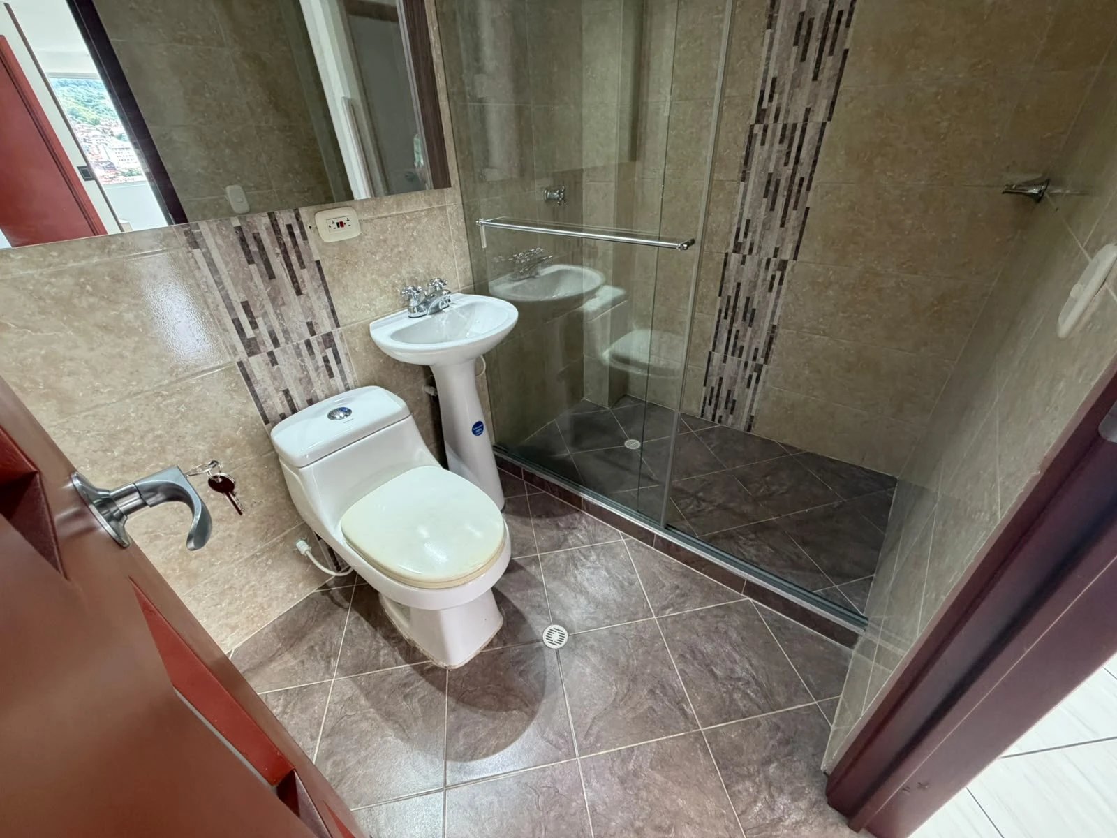 ARRIENDO APARTAMENTO EXELENTE VISTA 14361640