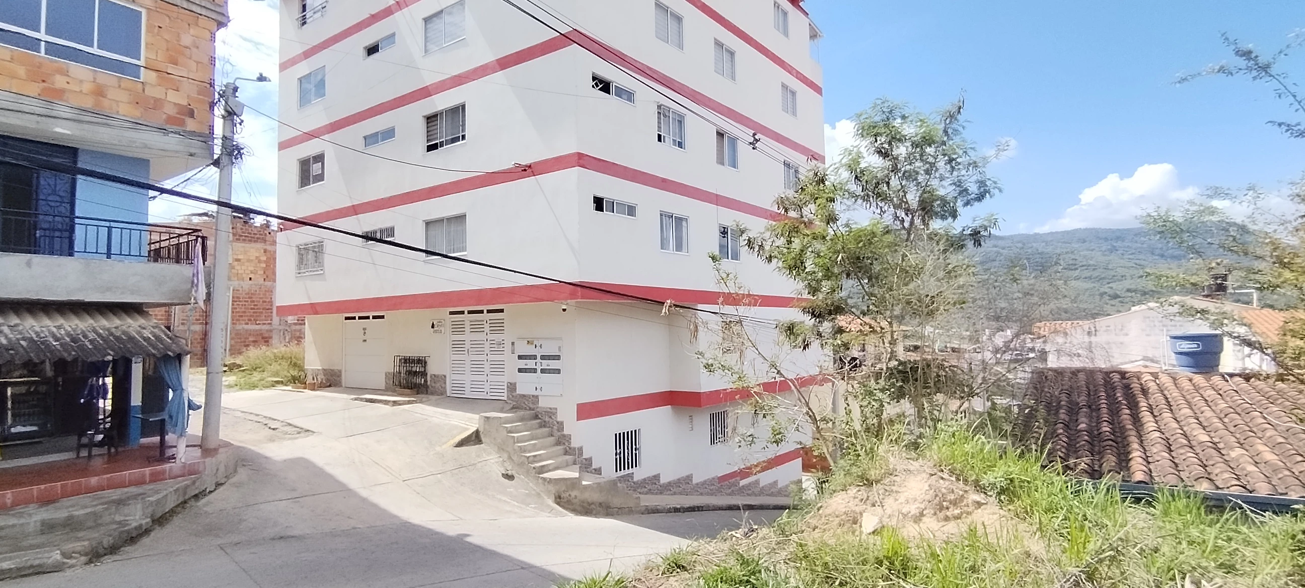 ARRIENDO APARTAESTUDIO EN VILLA LAURA 22B611661