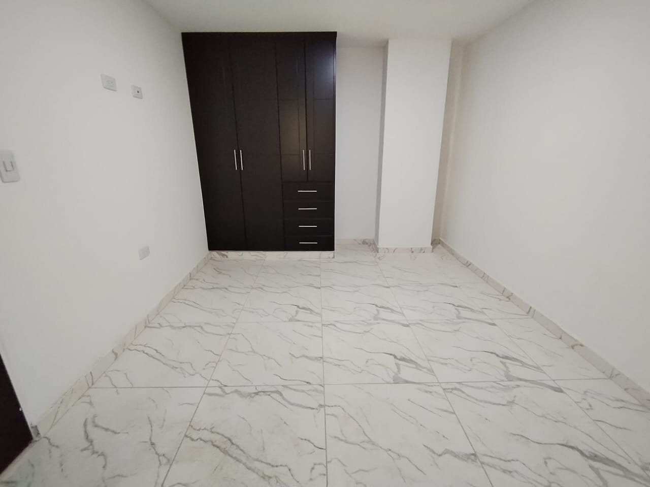 ARRIENDO APARTAESTUDIO EN VILLA LAURA 22B611661