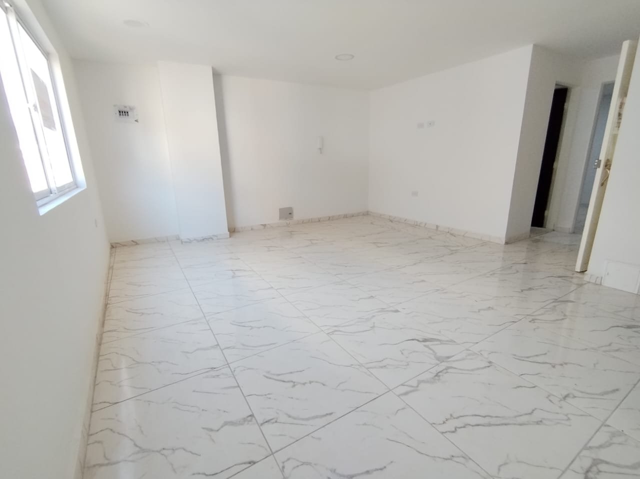 ARRIENDO APARTAESTUDIO EN VILLA LAURA 22B611661