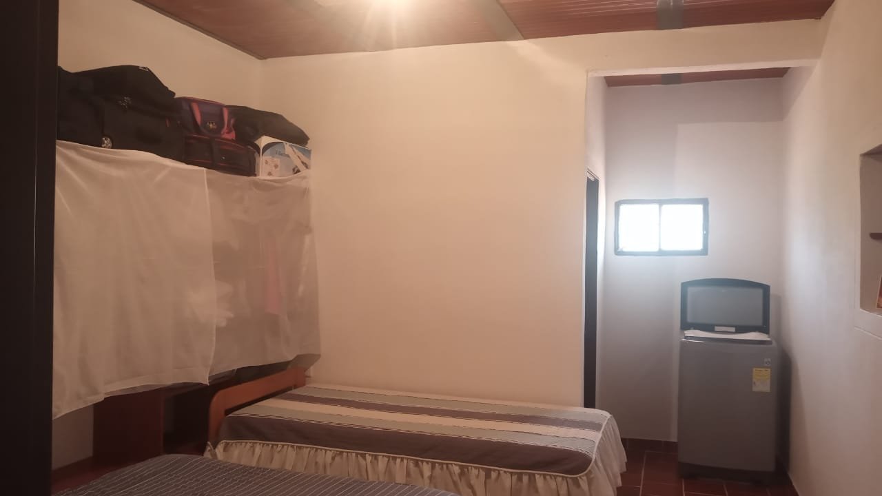 VENTA PARCELA CON CASA EN VILLANUEVA PCV31701