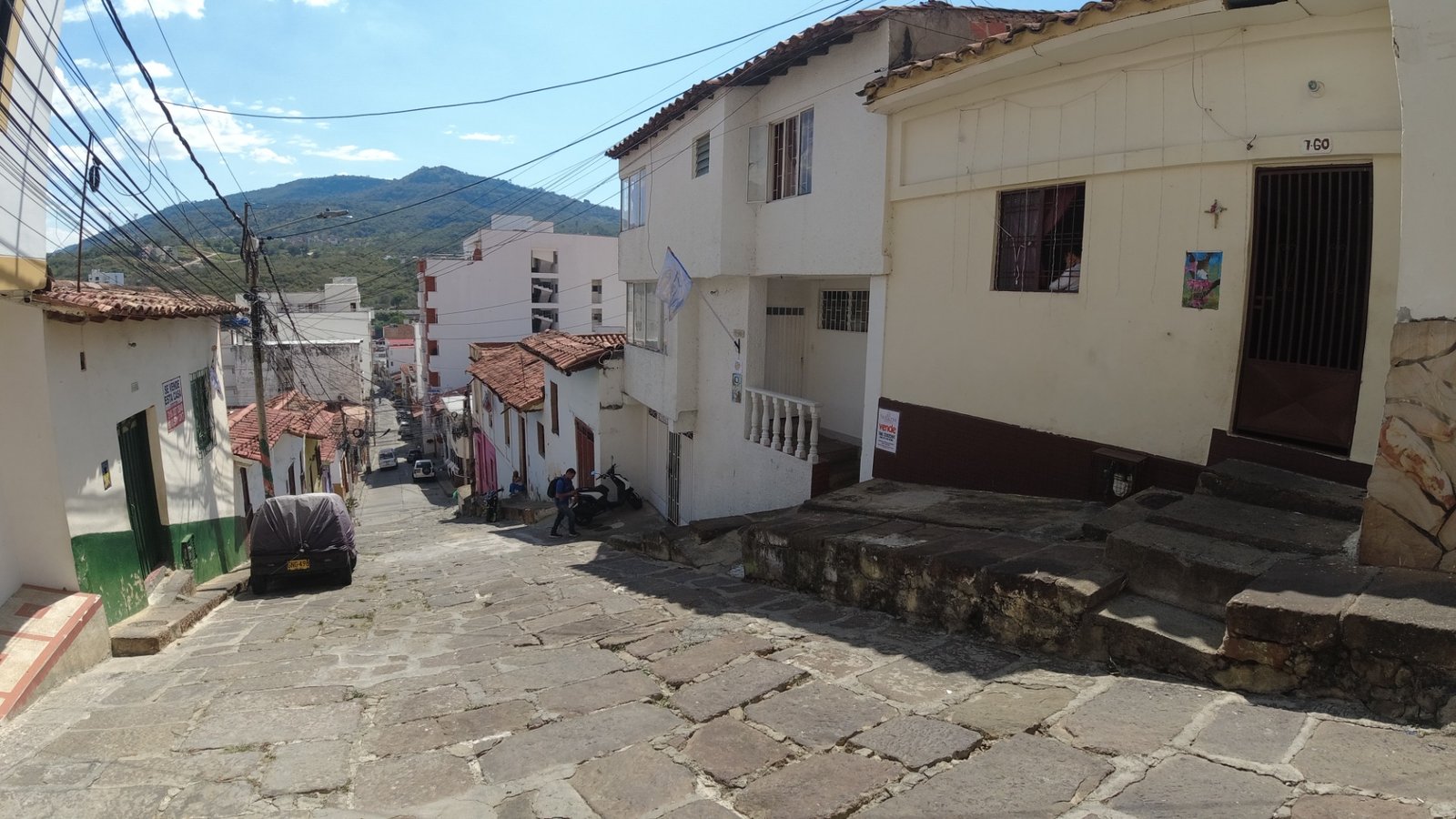 VENDO CASA ZONA CENTRICA  CS21756