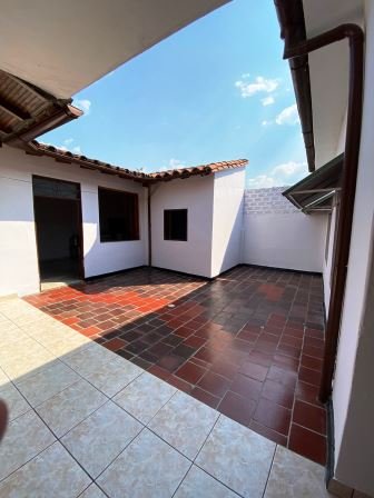VENDO CASA SAN GIL CS61762
