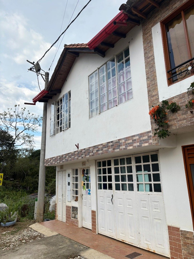 VENDO CASA - PARAMO  CPS11797