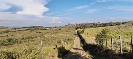 PARCELA CON SERVICIOS  PCS31808