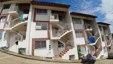 VENDO APARTAMENTO - LA TRINIDAD AC11820