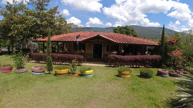 PARCELA AUTOSUFICIENTE  PVS11828