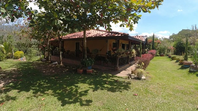 PARCELA AUTOSUFICIENTE  PVS11828