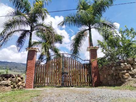 PARCELA AUTOSUFICIENTE  PVS11828