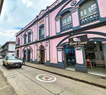 ARRIENDO OFICINA #13 ESQUINA DEL AGUILA SEGUNDO PISO 131847