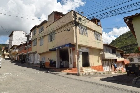 APARTAMENTO EN VENTA GARAJE TERRAZA AS21908