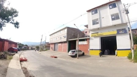 ARRIENDO APARTAMENTO EN SAMUEL MARTINEZ 201 - 201