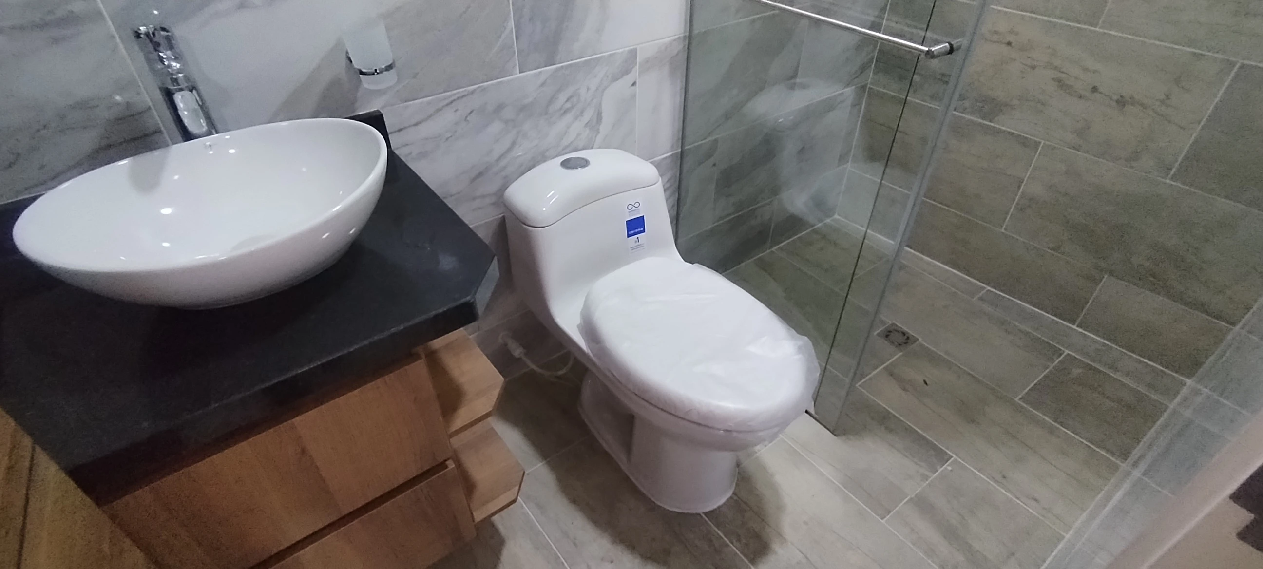 ARRIENDO APARTAMENTO CARLOS MARTINEZ - 1715