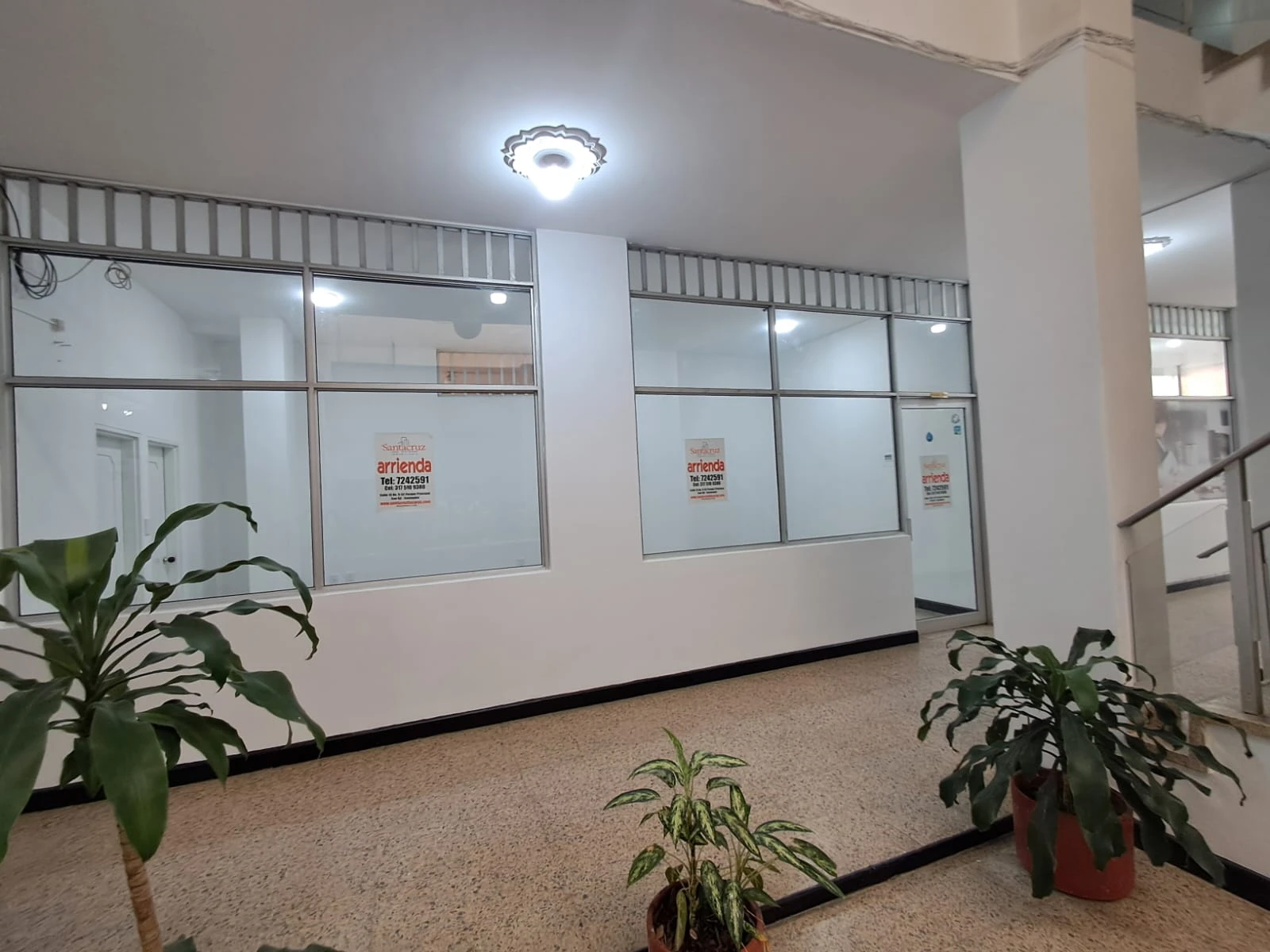 ARRIENDO LOCAL EN EL CENTRO  - 919