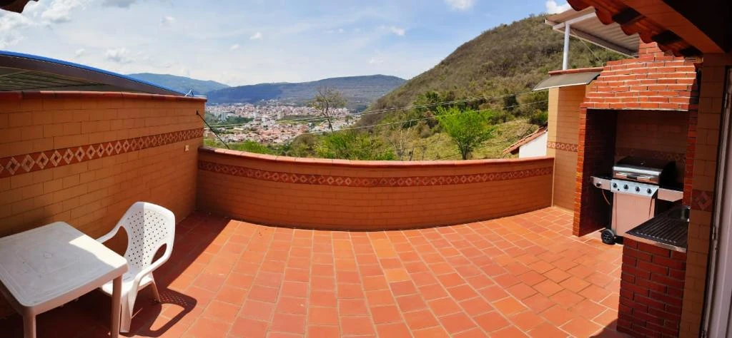 CASA EN VENTA BELLA VISTA - 251