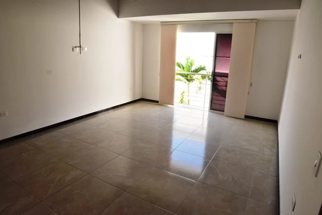 CASA EN ARRIENDO CONJ CERRADO  - C77