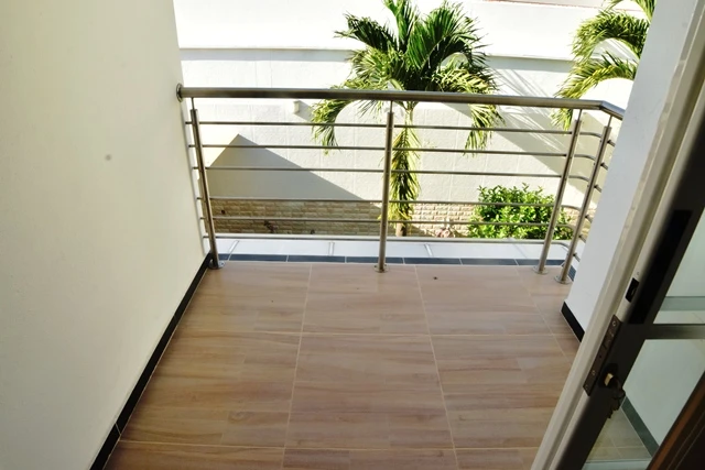 CASA EN ARRIENDO CONJ CERRADO  - C77