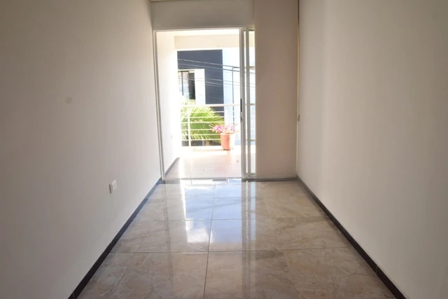CASA EN ARRIENDO CONJ CERRADO  - C77