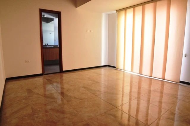 CASA EN ARRIENDO CONJ CERRADO  - C77