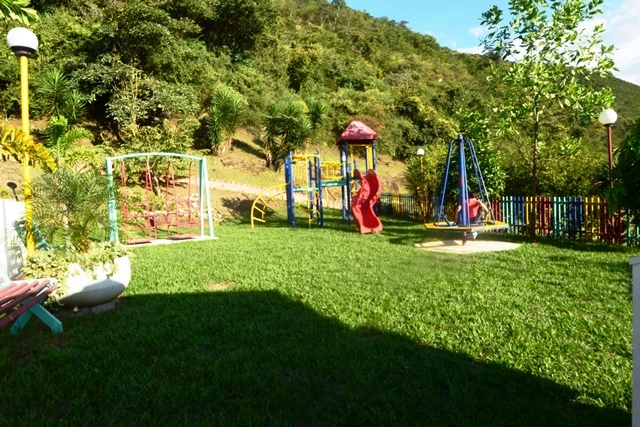 CASA EN ARRIENDO CONJ CERRADO  - C77