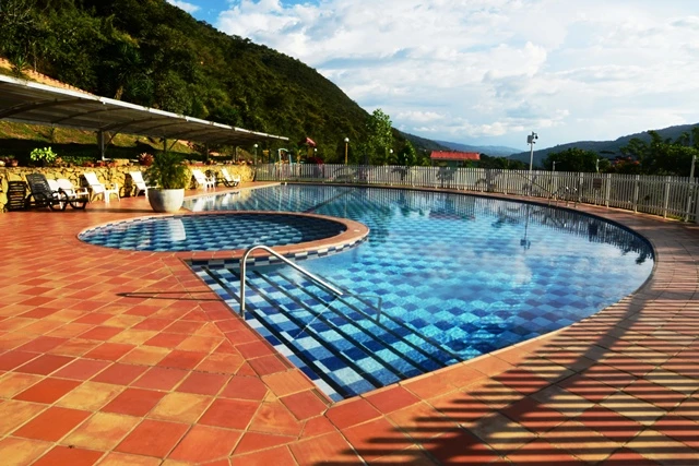 CASA EN ARRIENDO CONJ CERRADO  - C77