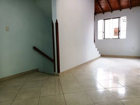 ARRIENDO APARTAMENTO PORTAL DE LA CRUZ - 1549