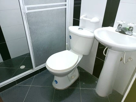 ARRIENDO APARTAMENTO PORTAL DE LA CRUZ - 1549