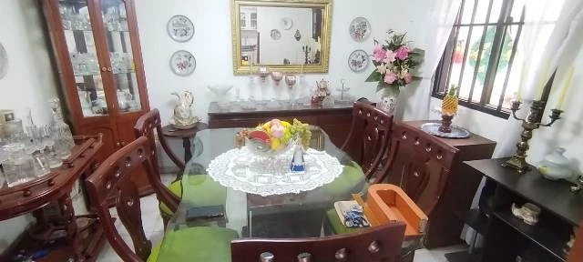 CASA EN VENTA  - CS18