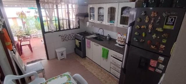 CASA EN VENTA  - CS18