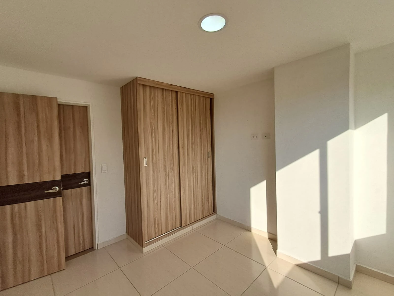 ARRIENDO APARTAMENTO SAN JUAN DE DIOS - 958