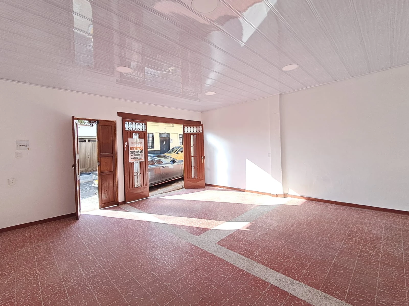 ARRIENDO CASA  - 547